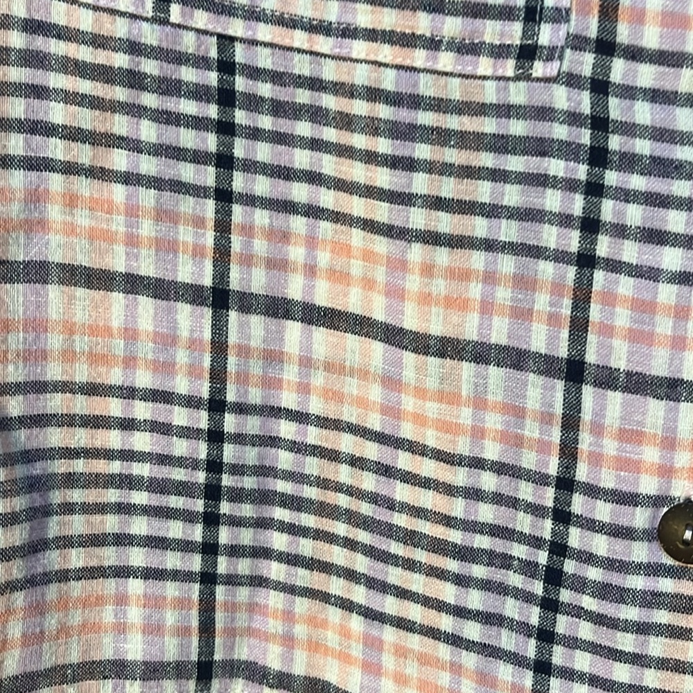 Carve Designs women’s short sleeved plaid patterned 55% linen button down shirt - Picture 2 of 7